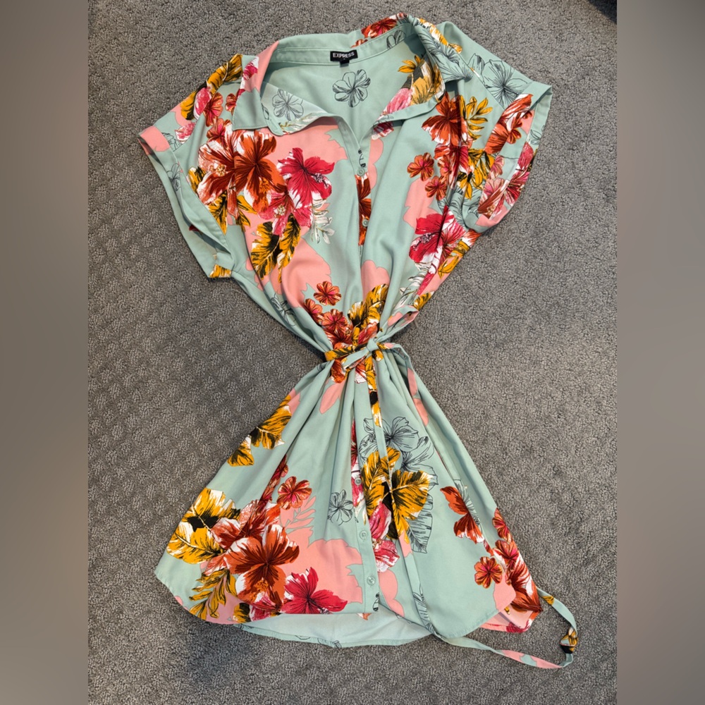 Express Floral Print Dress with Pastel Hues